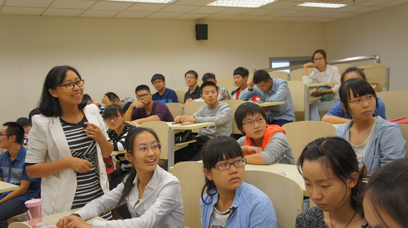 开启职业生涯探索之旅，追寻青春梦想不竭动力――成人在线